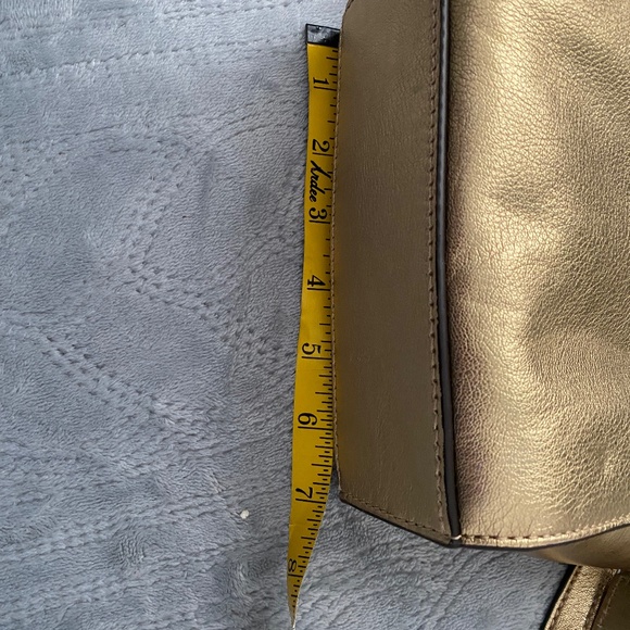 Michael Kors gold Crossbody bag - Picture 4 of 5